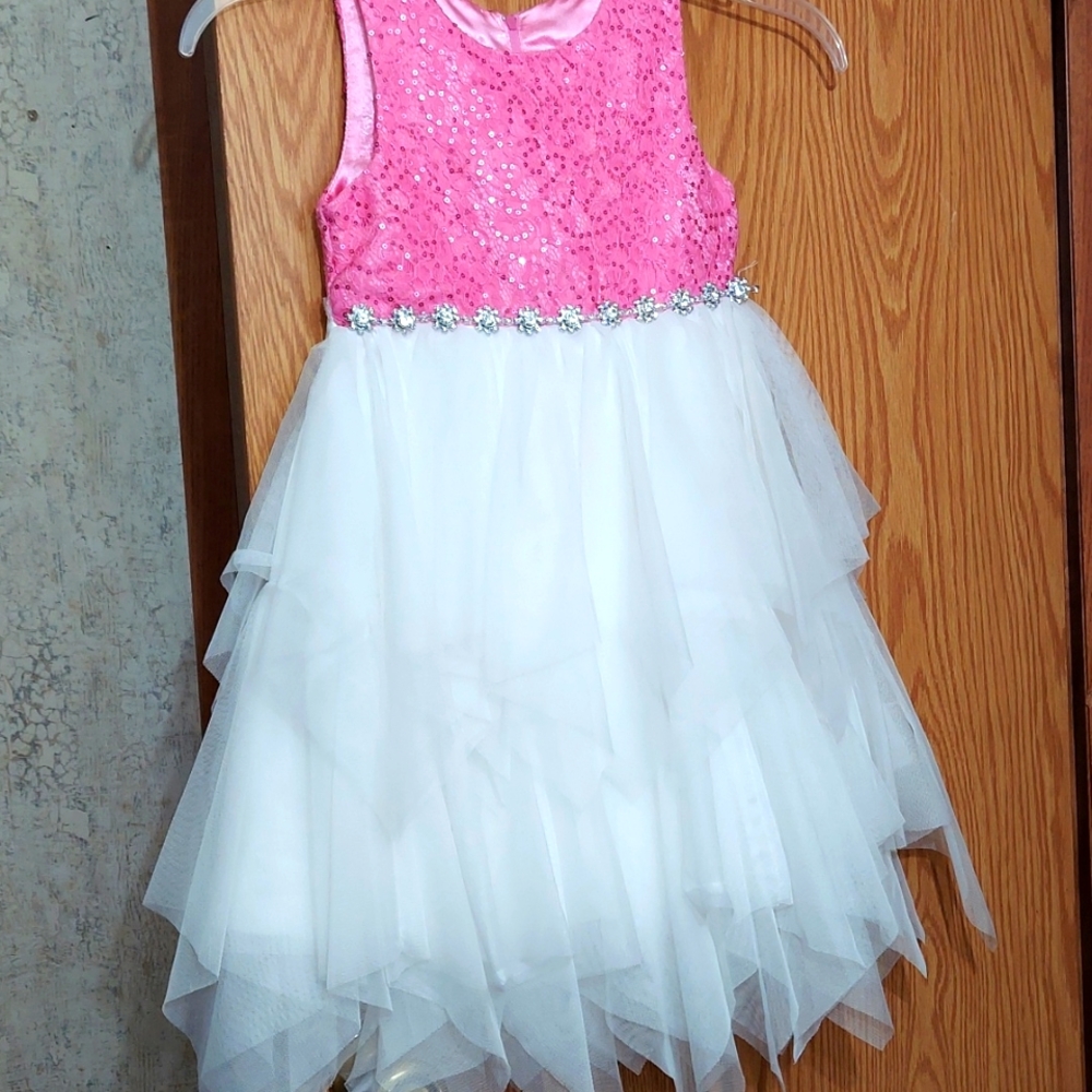 Girls dress like new